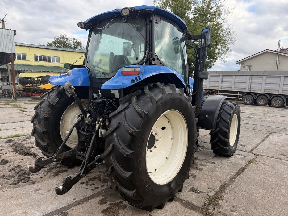 Трактор NEW HOLLAND T6050