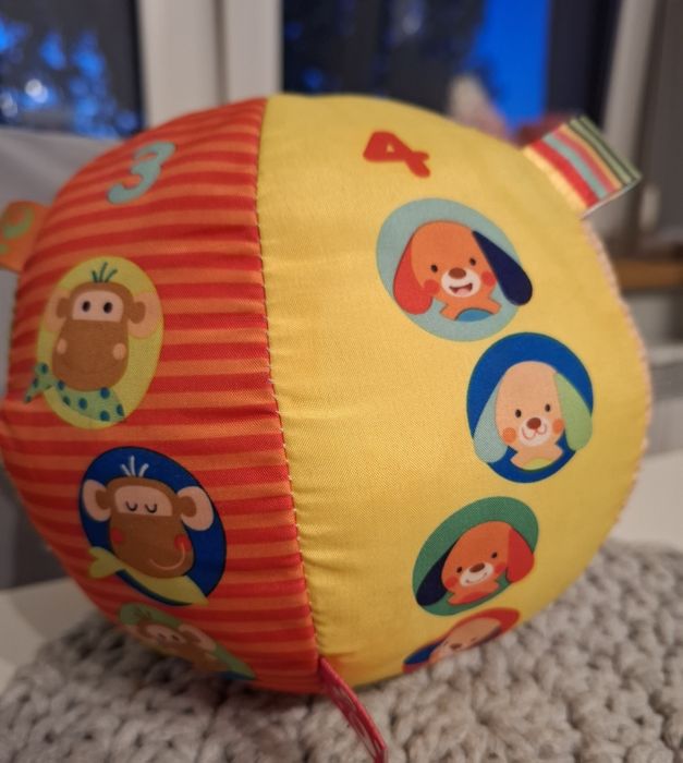 Chicco Piłka Miękka zabawka grajaca ,sensoryczna