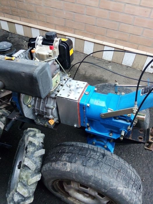 Продавця мотоблок кентавр 4 вперед 2 назад відмінний стан