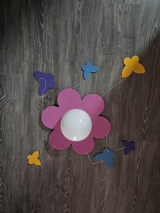 candeeiro teto de borboletas