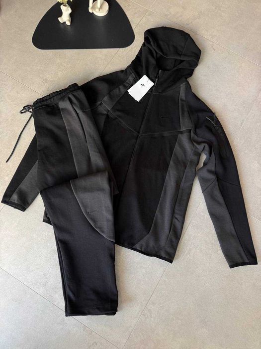Чоловічий Спортивний костюм  Nike Tech Fleece Black\Grey штани кофта