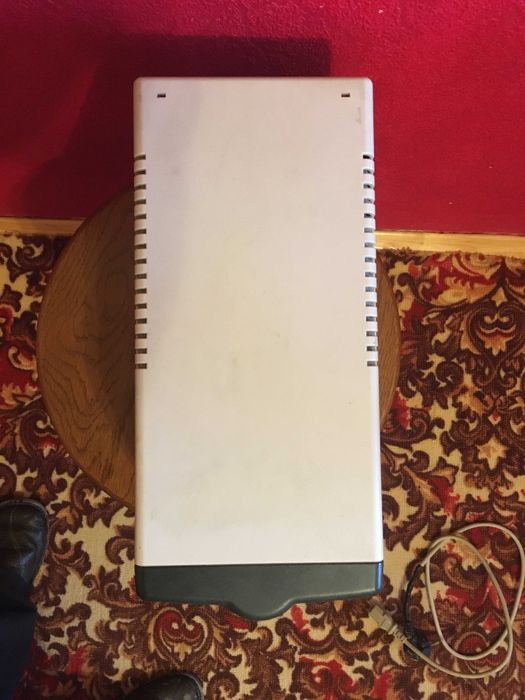 Блок бесперебойного питания UPS