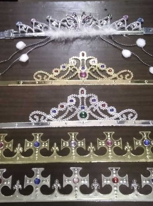 Хлопушки бенгальские огни  свечи шары короны