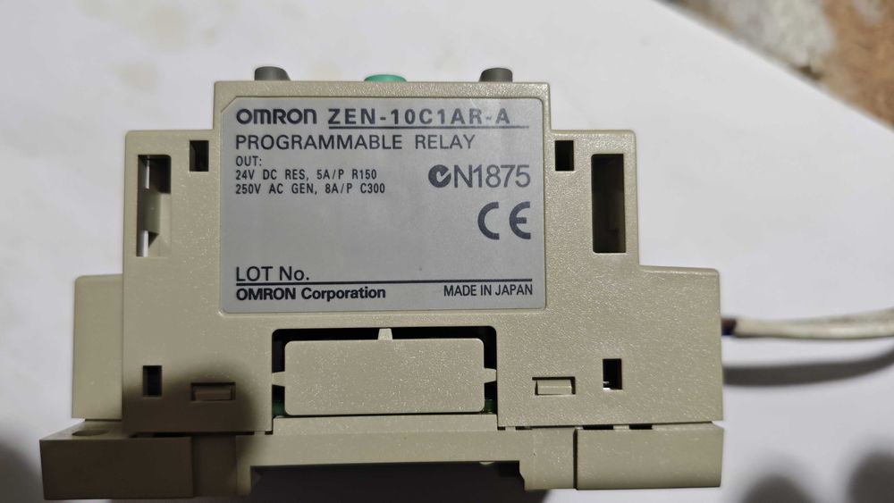 Relé Programável Omron ZEN-10C1AR-A