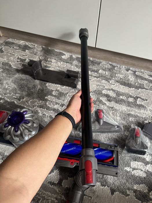 Пилосос Dyson V8