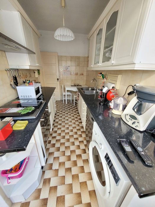 Quarto arrendar Almada