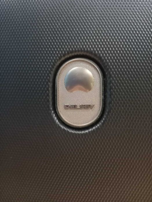 Mala de Viagem Rigida Delsey Paris