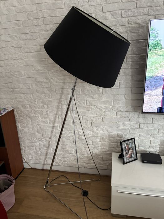 Sprzedam lampę podlogową