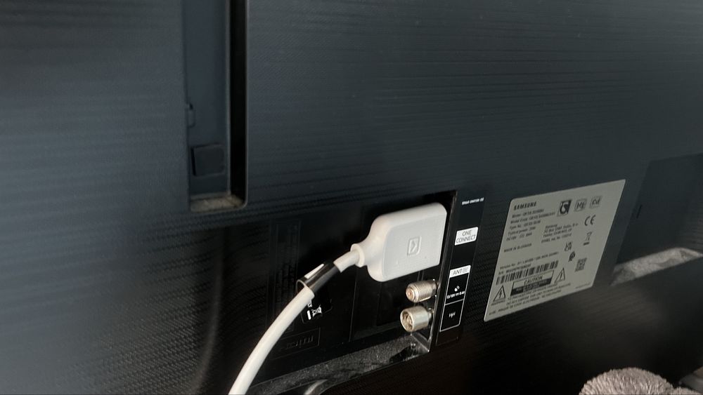 Vendo TV Samsung The Frame 32” peças (ecra estragado)