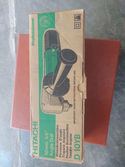 Furadora Angular Hitachi D10YB