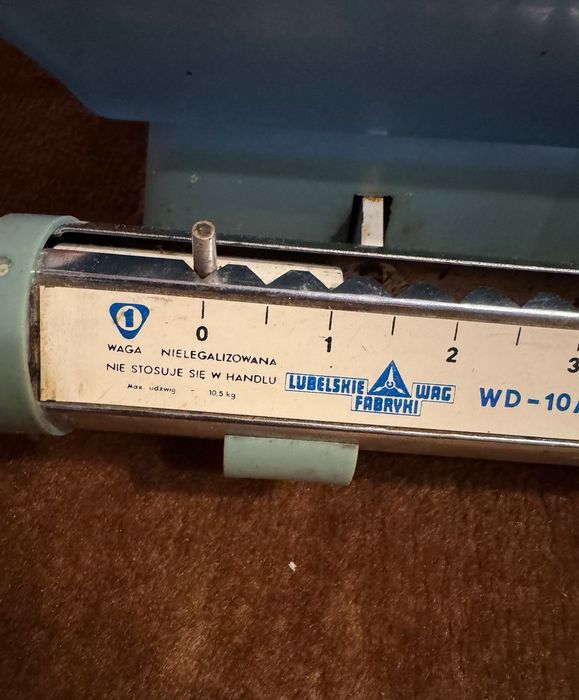 zabytkowa bezodważnikowa waga kuchenna typu WD-10A