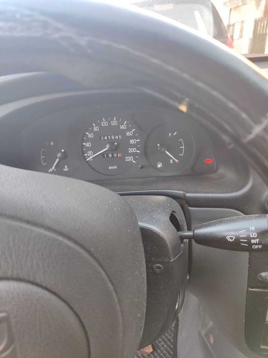 Carro Dawoo Lanos Usado - 240.000 KM - 2000