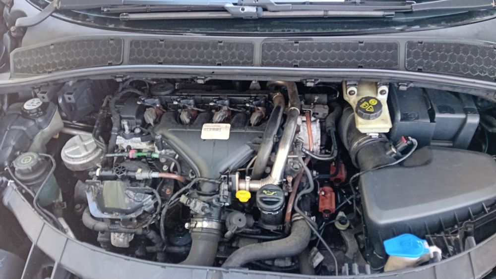 Ford S-Max — fotografia 4