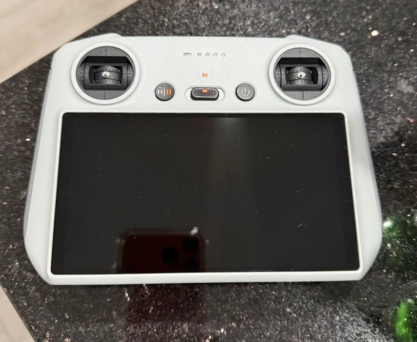 Dji mini 3 (drone)