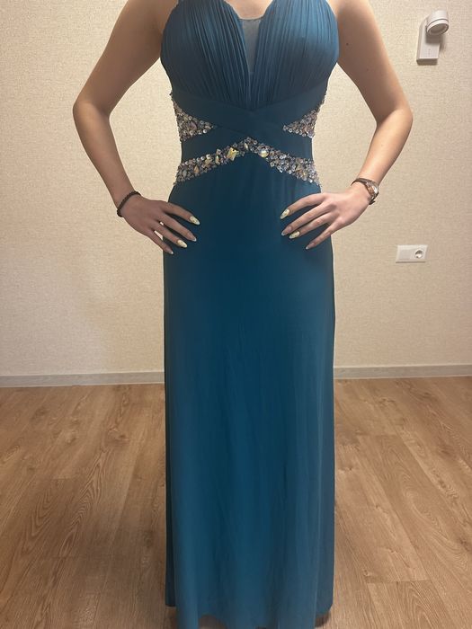 Розкішна випускна сукня