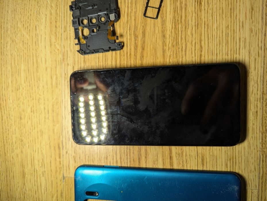 Redmi 9 4/64 не працює