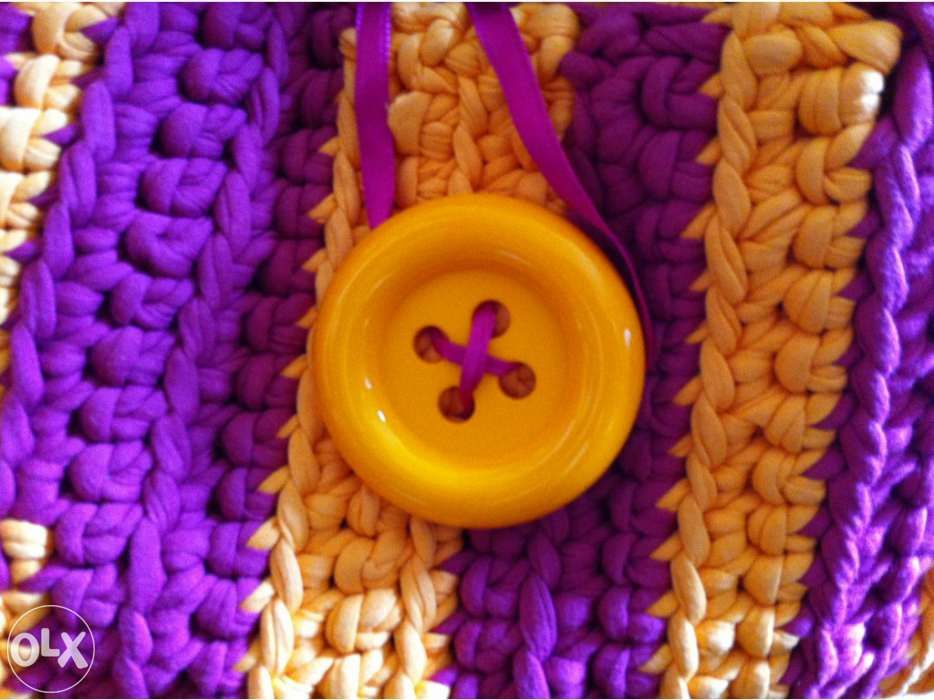 Bolsa rosa e amarela