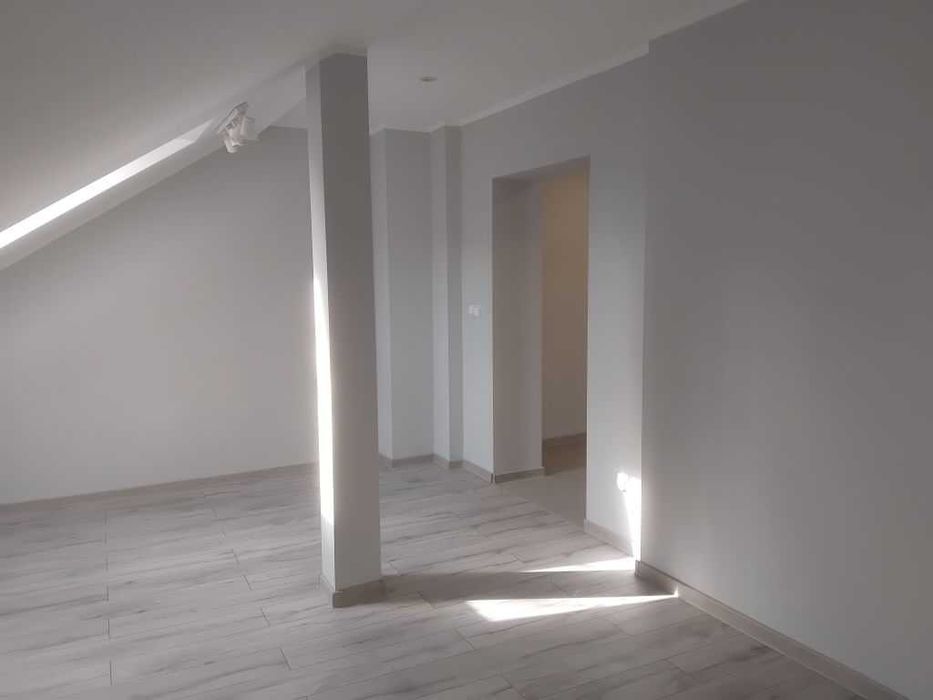 Al. Solidarności, 2-pokojowe, 70m2, Poddasze