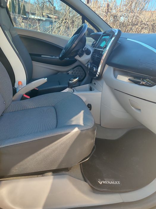 Продам  Renault zoe