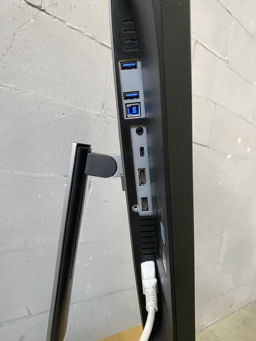 Монітор 4K 32 DELL U3219Q 2штуки
