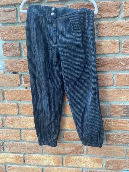 Czarne spodnie zara 122