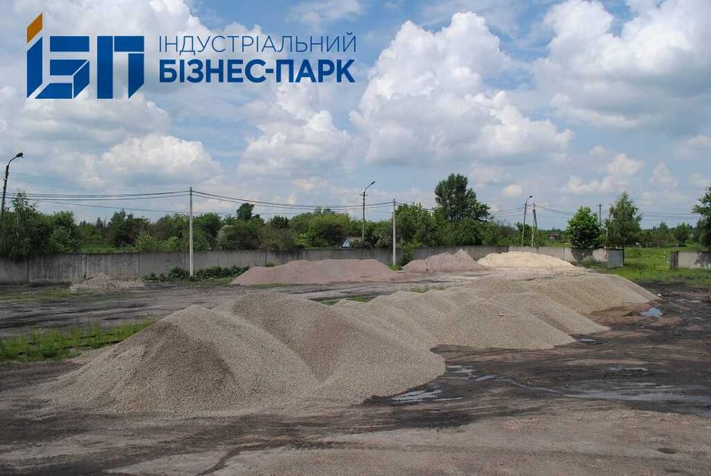 Оренда ділянка від 0.02 га з приміщеннями під бізнес у м. Червоноград