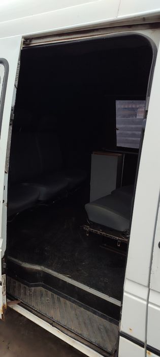 Mercedes sprinter 208 cdi, 2001 р.в. 2'2 середня база ,,В,, легковий