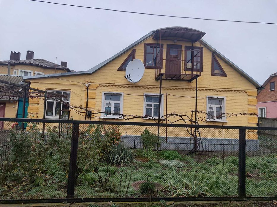 Продаж цегляного будинку. 90 м2. 6 соток. Яківці. №17894