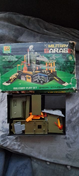 Віддам військову парковку для гри