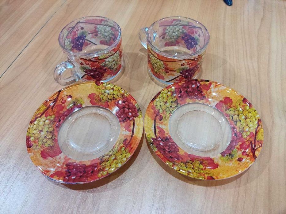 чашки с блюдцами (2 шт)