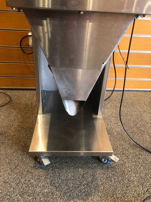 Maquina doseadora de granulados para industria alimentar