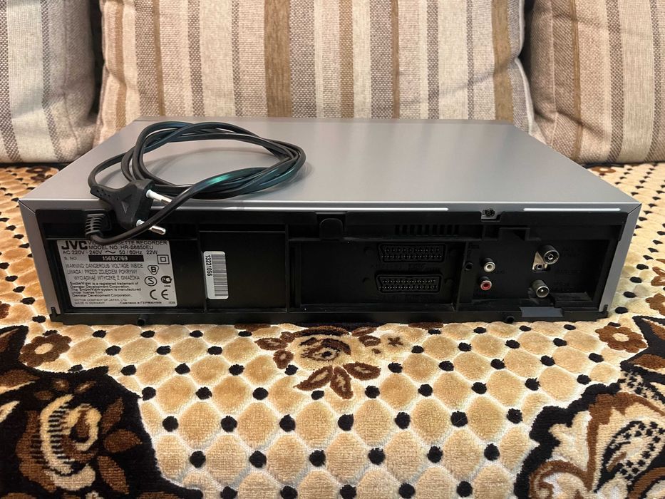 Відеомагнітофон S-VHS JVC HR-S6850 (Hi-Fi Stereo, Японія/Німеччина)