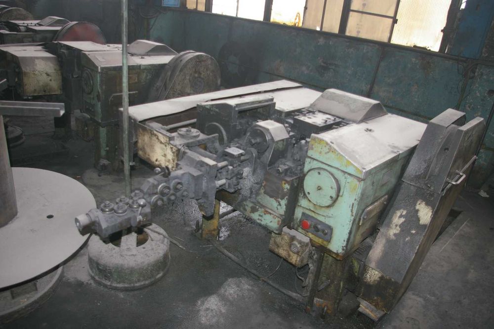 Проволочно-гвоздильный автомат АВ4116 для производства гвоздей.