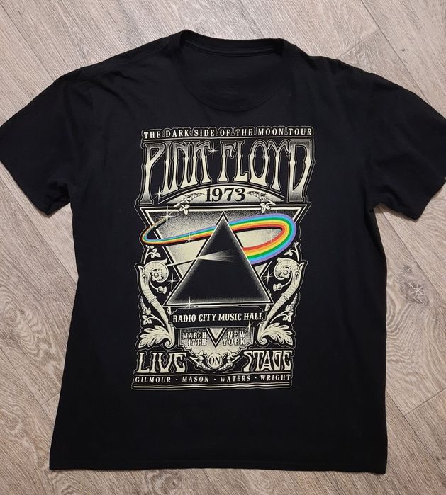 Рок мерч, Футболки David Bowie,Foo Fighters, Metallica,Pink Floyd