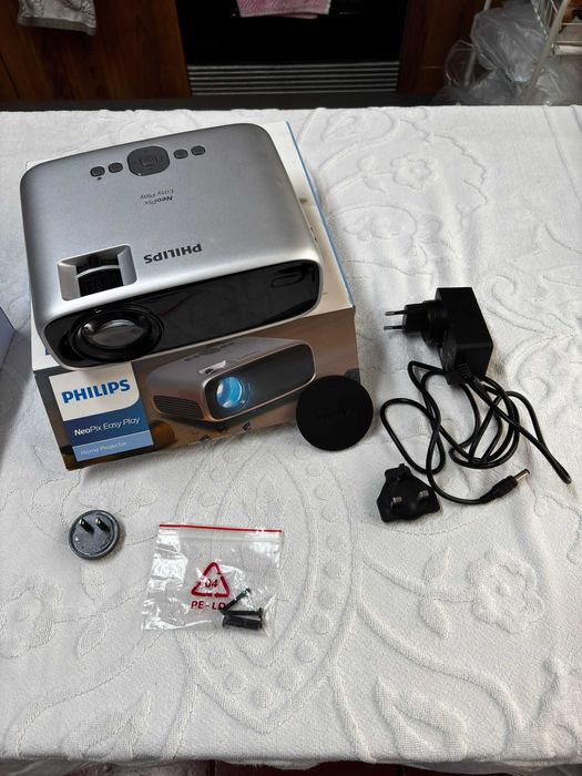 Projetor Philips NeoPix Easy Play (NPX443)
