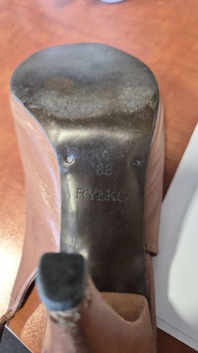 Buty Ryłko rozmiar 38