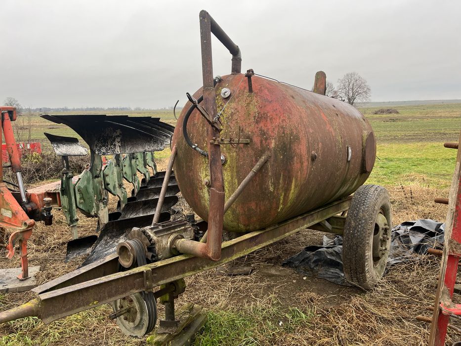 Beczkowóz 2500 litrow