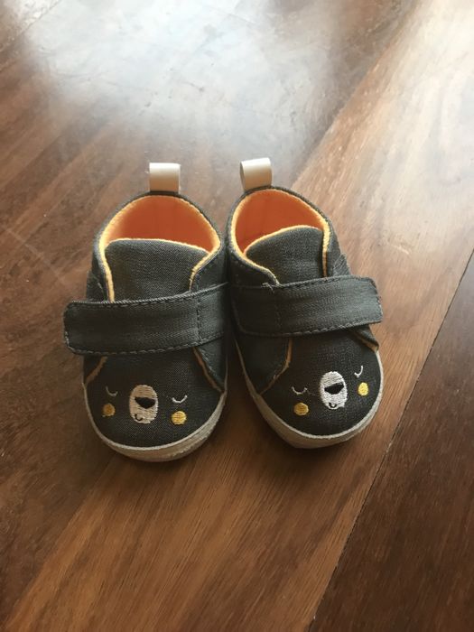 Sapatilhas tuctuc 6m