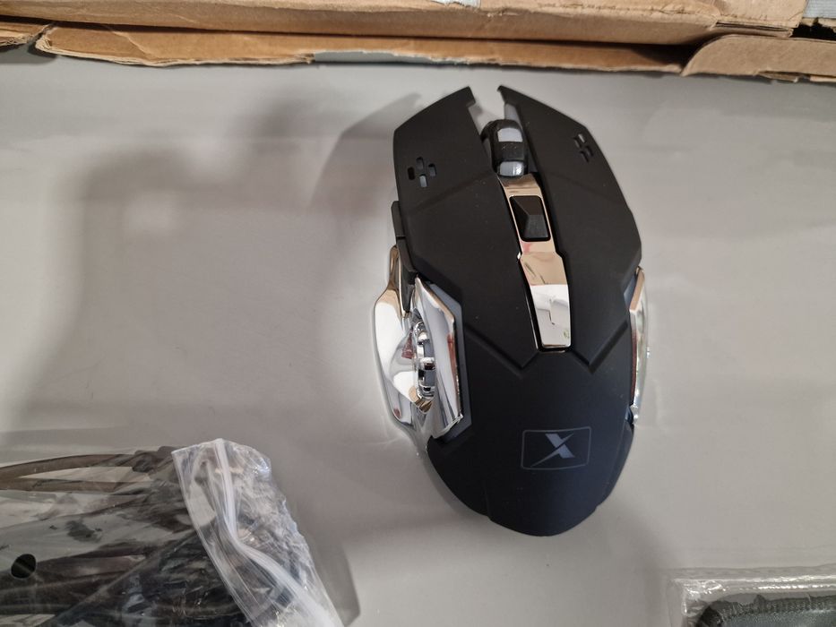 Teclado gaming , rato, e tapete nunca usados