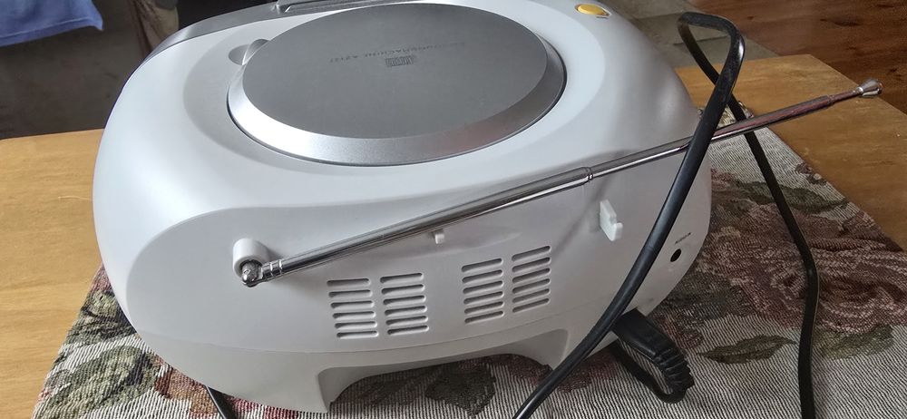 Radiomagnetofon philips uszkodzony