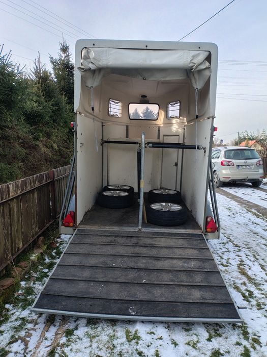 Przyczepa  na dwa konie SCHMIDT