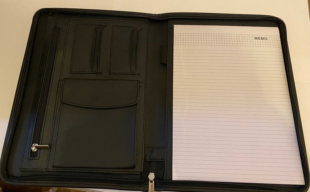 Pasta Porta-Documentos com Fecho