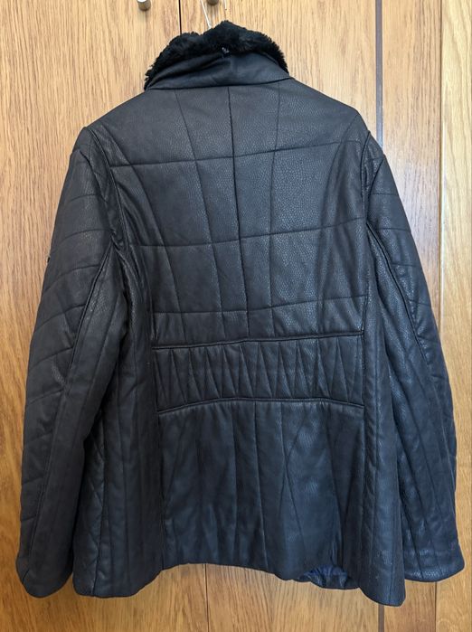 Blusao Alcochoado com gola em pelo