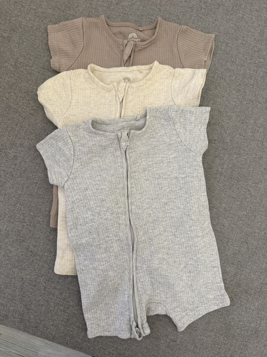 Лот одягу 11 одиниц0-3 (і на хлопчика і на дівчинку) стан речей нових!