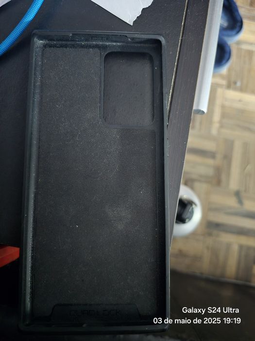 capas quad lock note 20 ultra