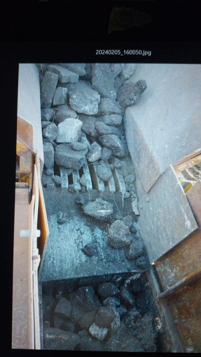 Kruszarka szczękowa  Razinger na hydraulicznych stopach