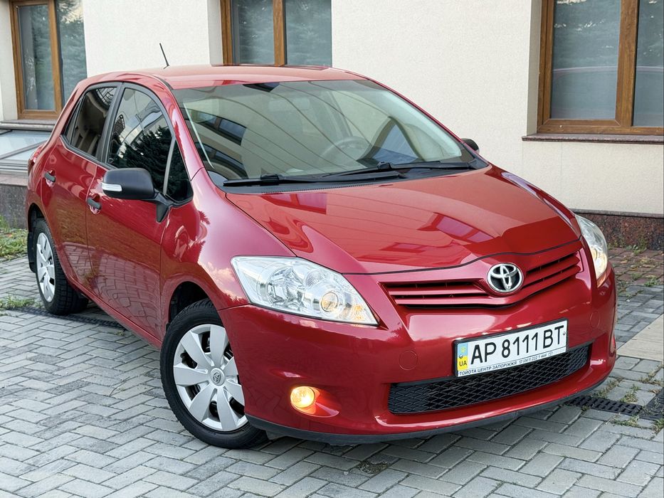 Toyota Auris 2011 год 1.6 Бензин Автомат 162000 пробег