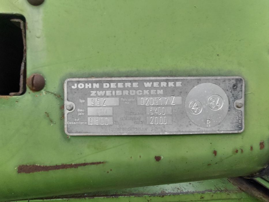 Комбайн Johne Deere 952