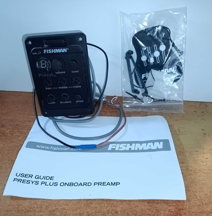 Varios  pre amplificadores e captadores de som