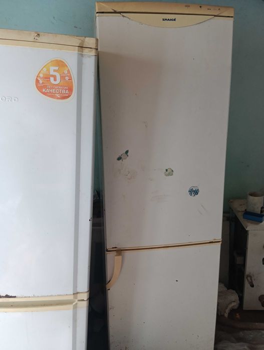 Продам 2 холодильника